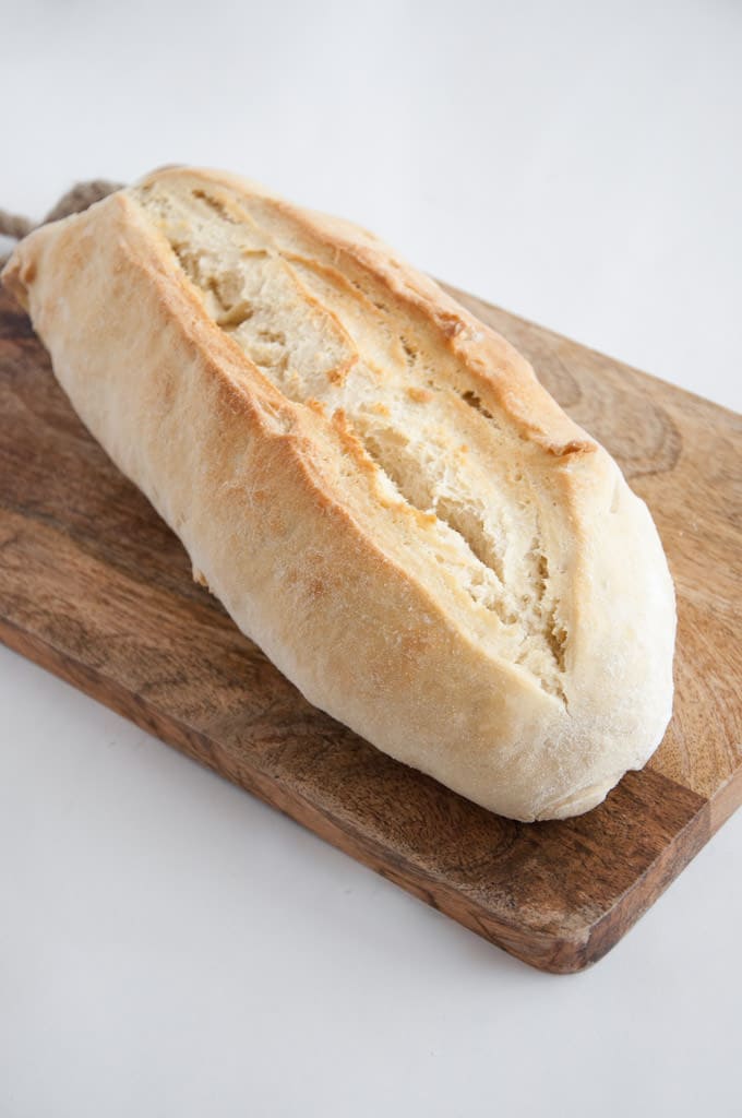 Basic White Bread - vegan | ElephantasticVegan.com