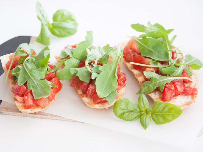 Vegan Tomato Bruschetta