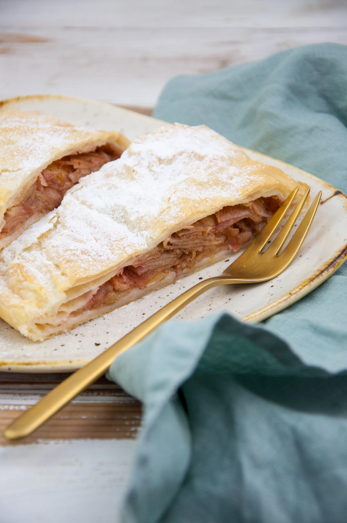 Vegan Apple Strudel with Puff Pastry