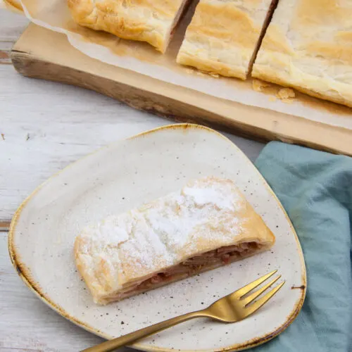 Vegan Apple Strudel with Puff Pastry