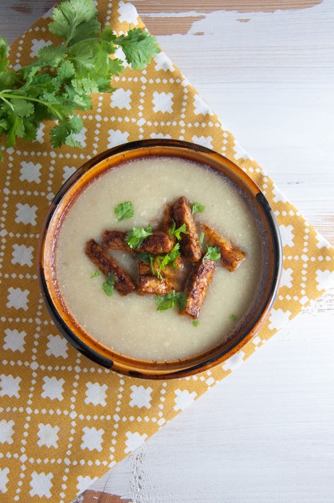 Vegan Parsnip Soup with smoky tempeh strips | ElephantasticVegan.com