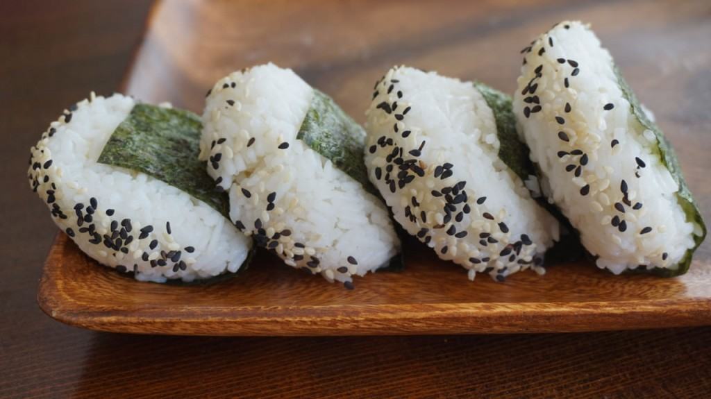 plain onigiri