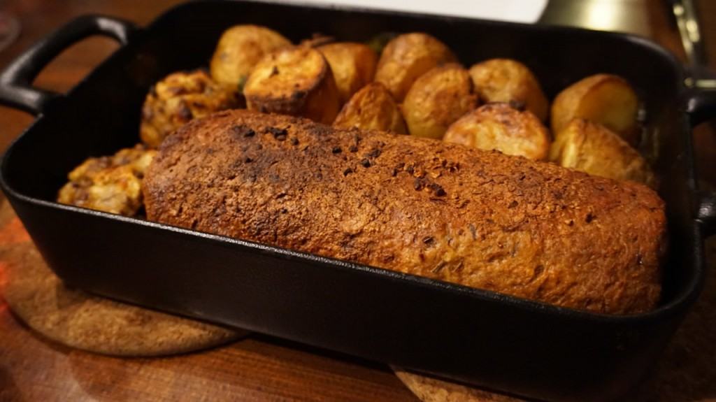 Seitan Roast with Bread Stuffing Recipe Elephantastic Vegan