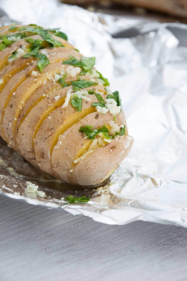 Cheesy Hasselback Potatoes Recipe (vegan + gf) Elephantastic Vegan