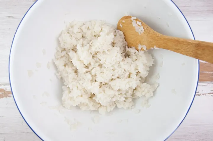 sushi rice in bowl