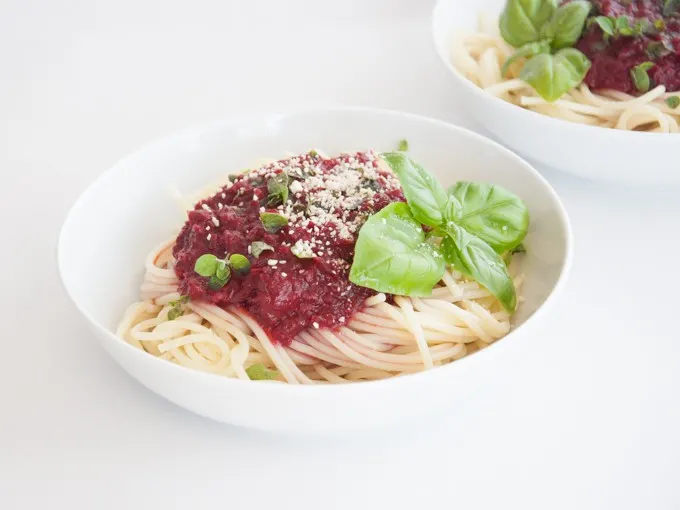 Fruity & Purple Spaghetti Bolognese