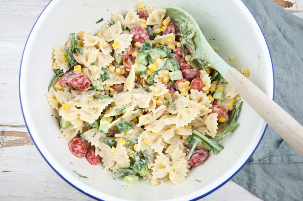 creamy vegan pasta salad