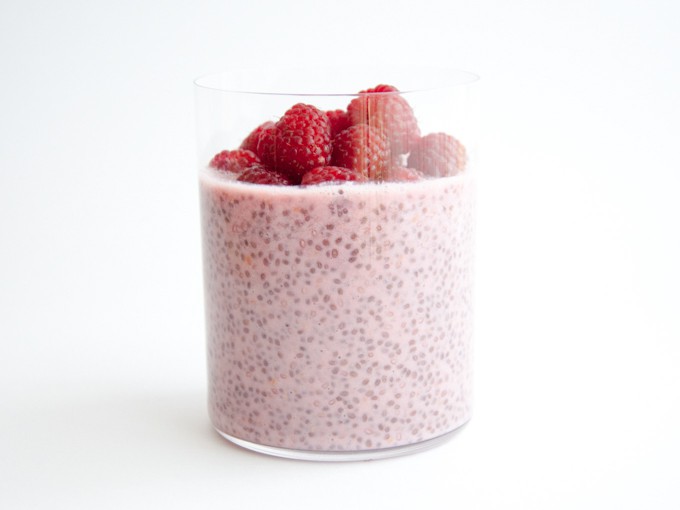 Vegan Raspberry Chia Pudding | ElephantasticVegan.com