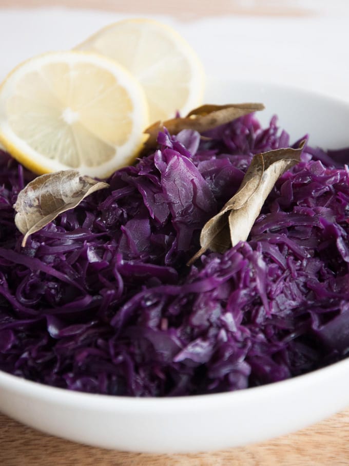 Braised Red Cabbage | ElephantasticVegan.com