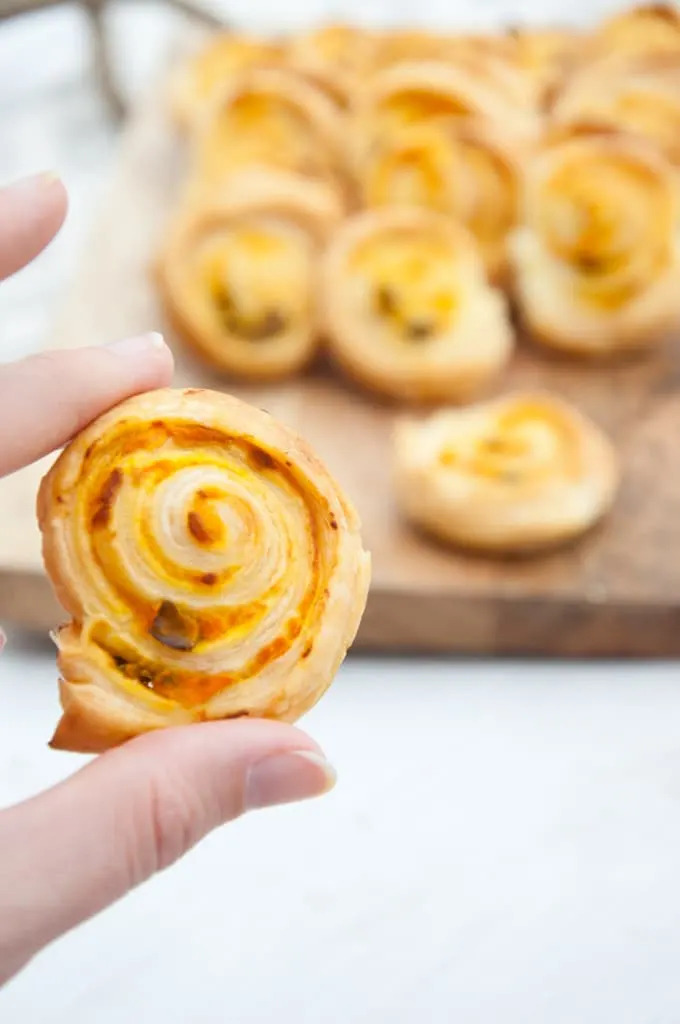 Vegan Pumpkin Basil Pinwheels | ElephantasticVegan.com