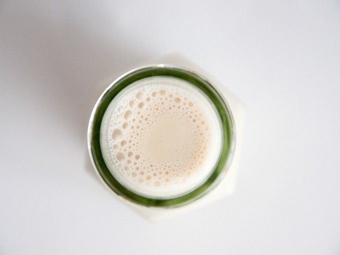 Date-Sweetened Hazelnut Milk | ElephantasticVegan.com