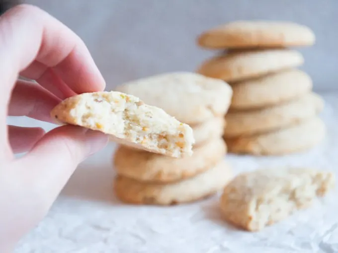 Vegan Pistachio Rosewater Cookies | ElephantasticVegan.com