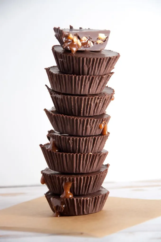 Vegan Snickers Cups | ElephantasticVegan.com