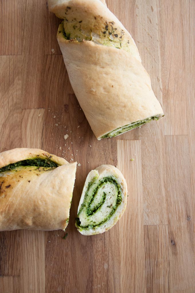 Wild Garlic Pesto Swirl Bread | ElephantasticVegan.com