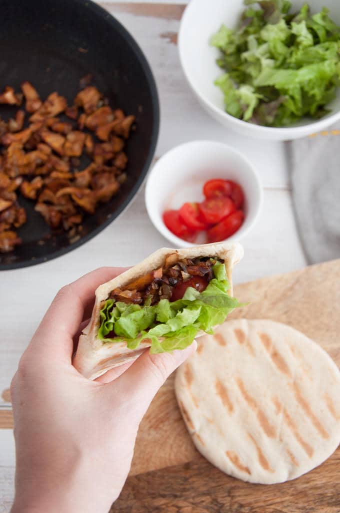 Vegan Chanterelle Pitas | ElephantasticVegan.com 