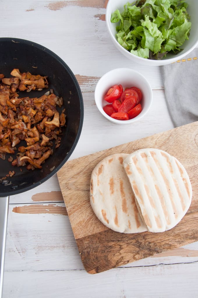 Vegan Chanterelle Pitas | ElephantasticVegan.com 