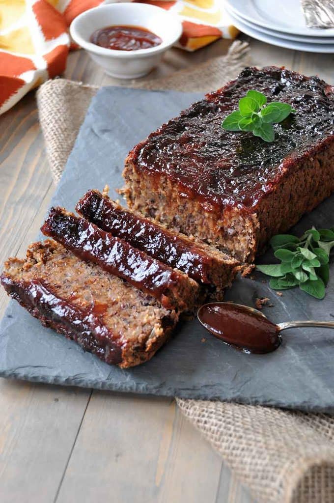 Smoky Southern-Style Meatloaf - Veganosity