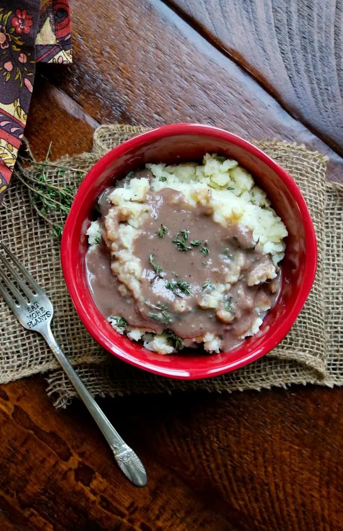 Fluffy Buttermilk Vegan Mashed Potatoes - The Vegan 8