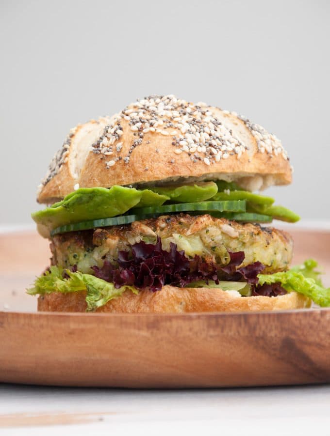 Green Veggie Burger | ElephantasticVegan.com