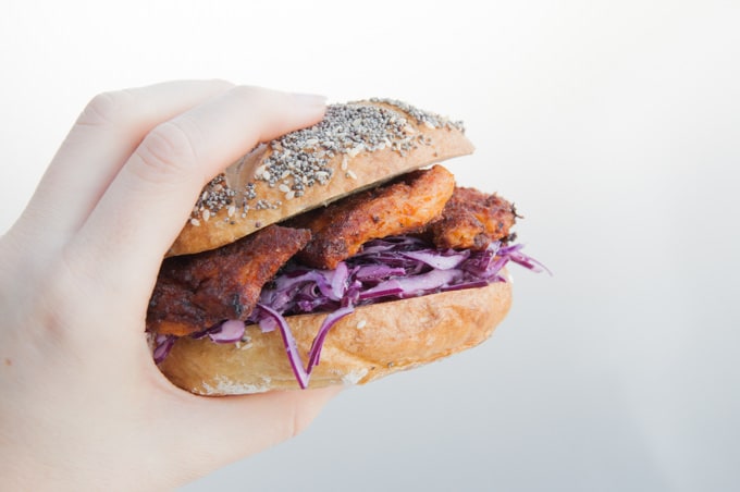 Vegan "Chicken" Garlic Slaw Burger | ElephantasticVegan.com