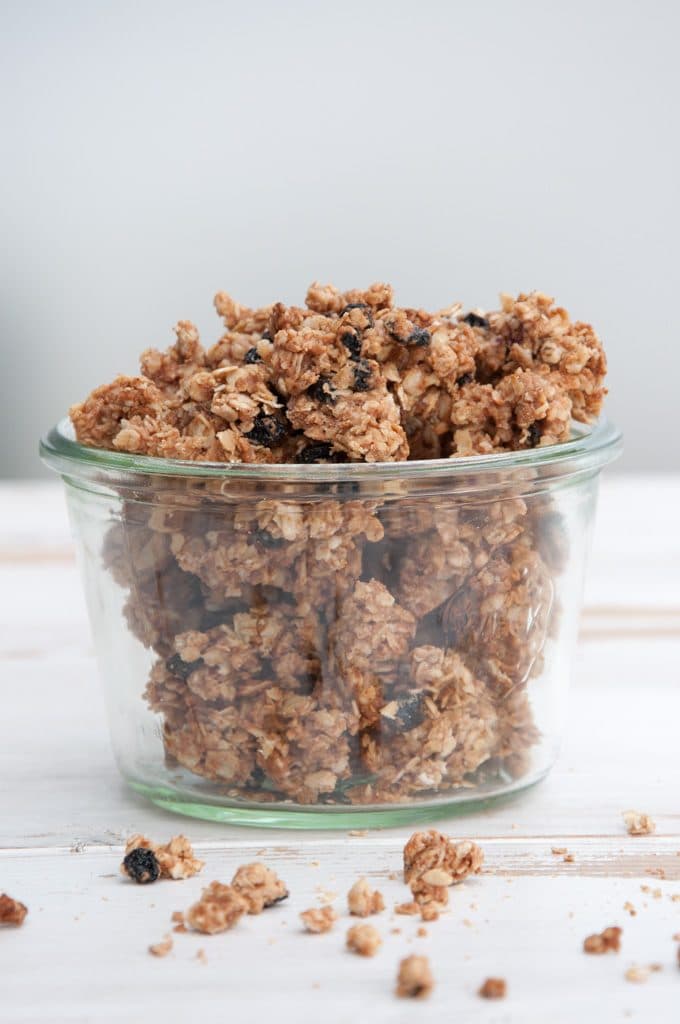 Vegan Marzipan Granola with Dried Blueberries | ElephantasticVegan.com