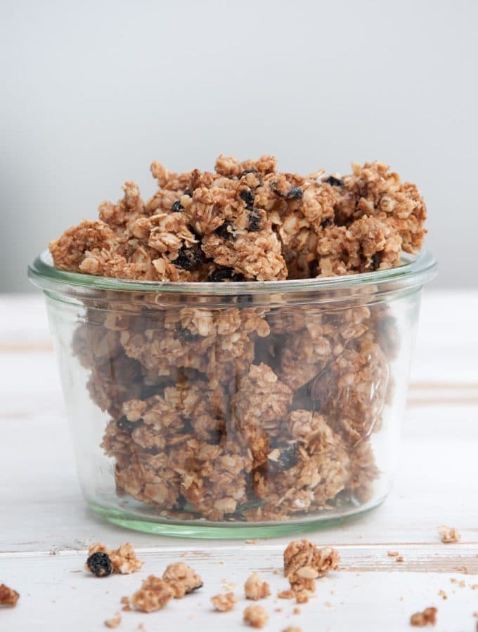Vegan Marzipan Granola with Dried Blueberries | ElephantasticVegan.com