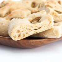 Olive Flatbread | ElephantasticVegan.com