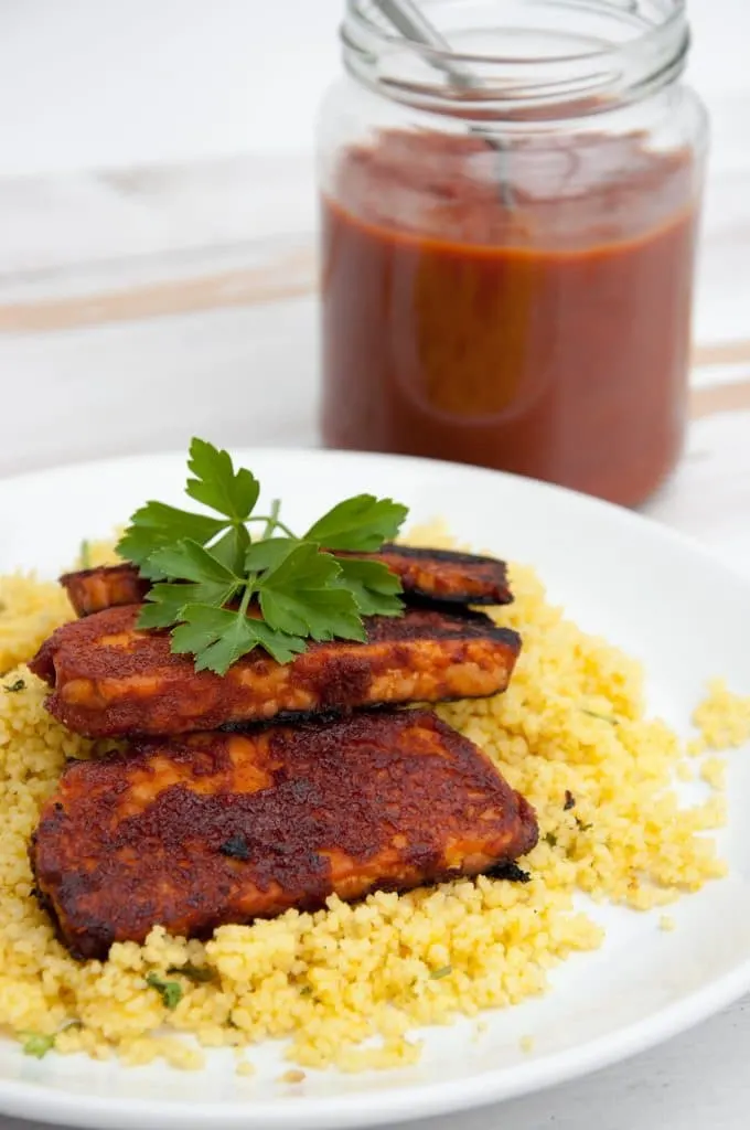 Vegan Date-Sweetened BBQ Sauce | ElephantasticVegan.com