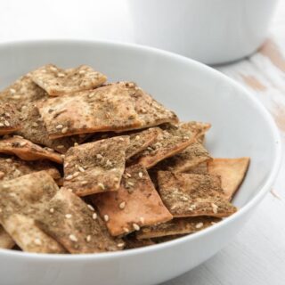 Vegan Za'atar Crackers in a bowl