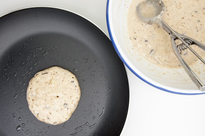 How to make vegan banana bread pancakes - pancake batter in pan