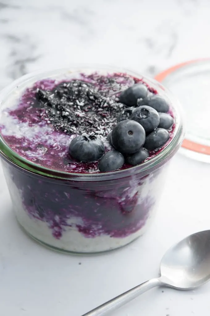 Vegan Overnight Oats with Blueberry Sauce