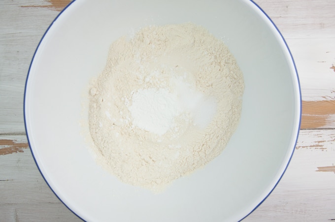How to make yeast-free pizza dough