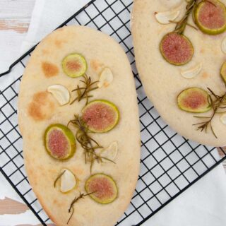 Vegan Fig Rosemary Garlic Focaccia | ElephantasticVegan.com
