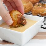 Vegan Pretzel Garlic Knots | ElephantasticVegan.com