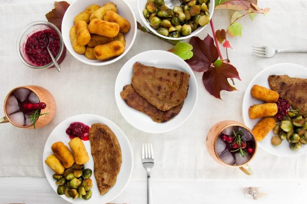 Vegan Thanksgiving Menu | ElephantasticVegan.com