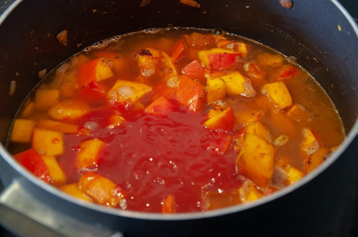 making pumpkin goulash