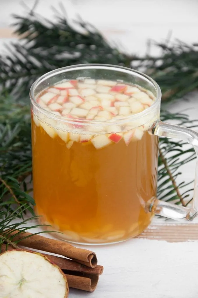 Russian Apple Punch with apples and almond slivers 