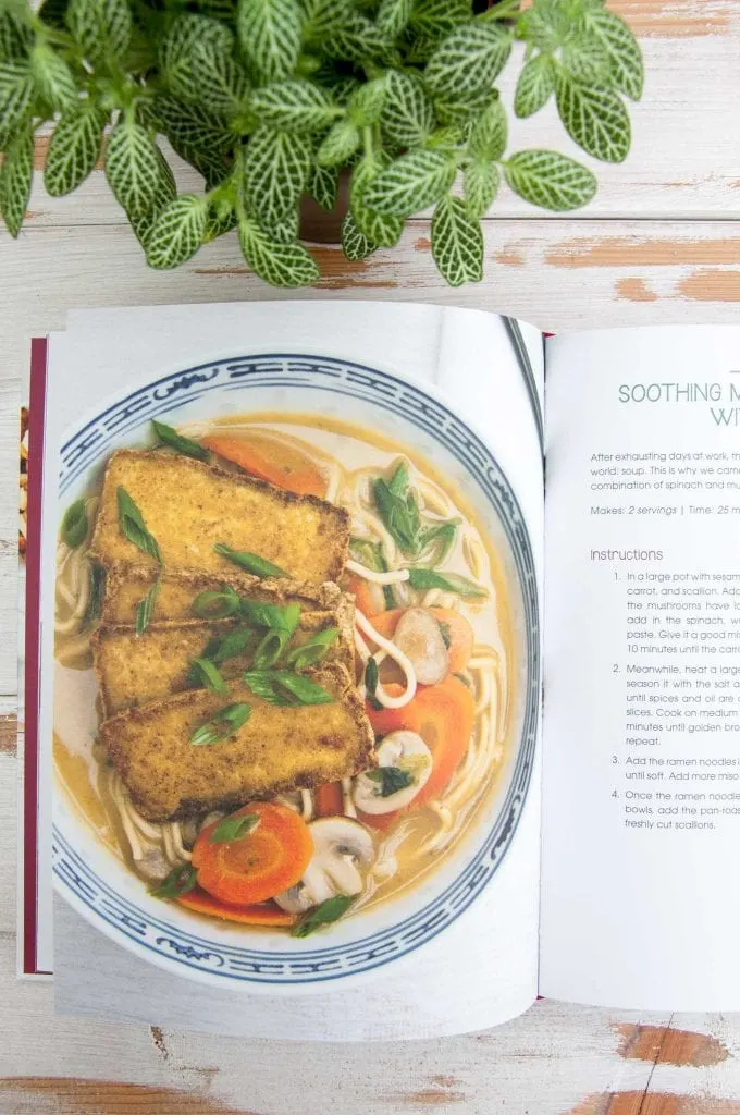 The Veginner's Cookbook - Soothing Mushroom Ramen Soup with Crispy Tofu