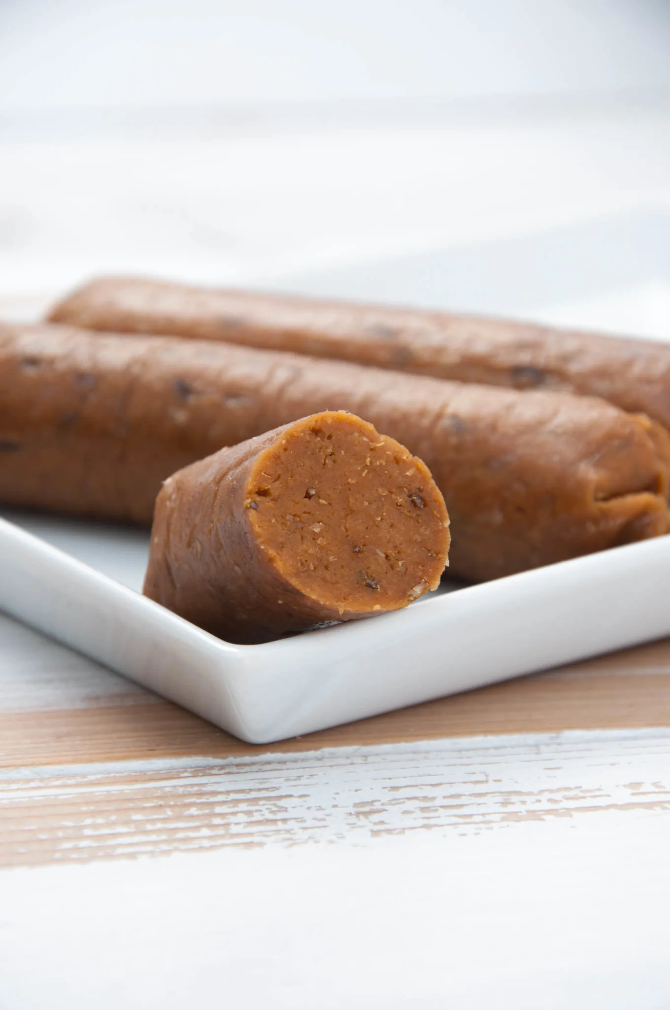 https://www.elephantasticvegan.com/wp-content/uploads/2018/04/homemade-vegan-sausages-6.jpg.webp