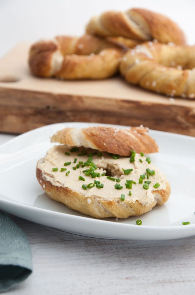 Twisted Pretzel Bagels