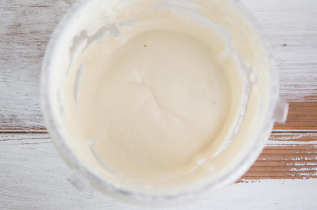 almond cream cheese in blender