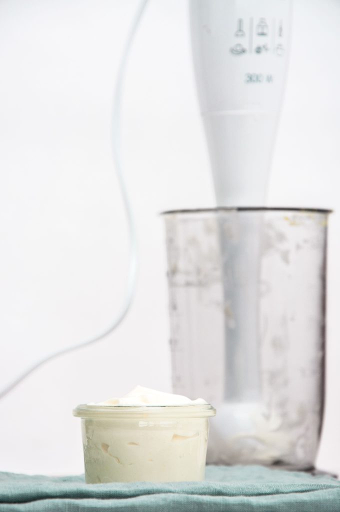 Vegan Mayo with an immersion blender