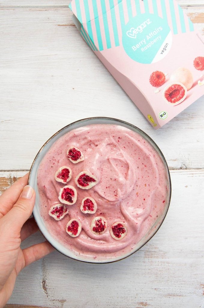 2-Ingredient Raspberry Nice Cream Recipe | Elephantastic Vegan