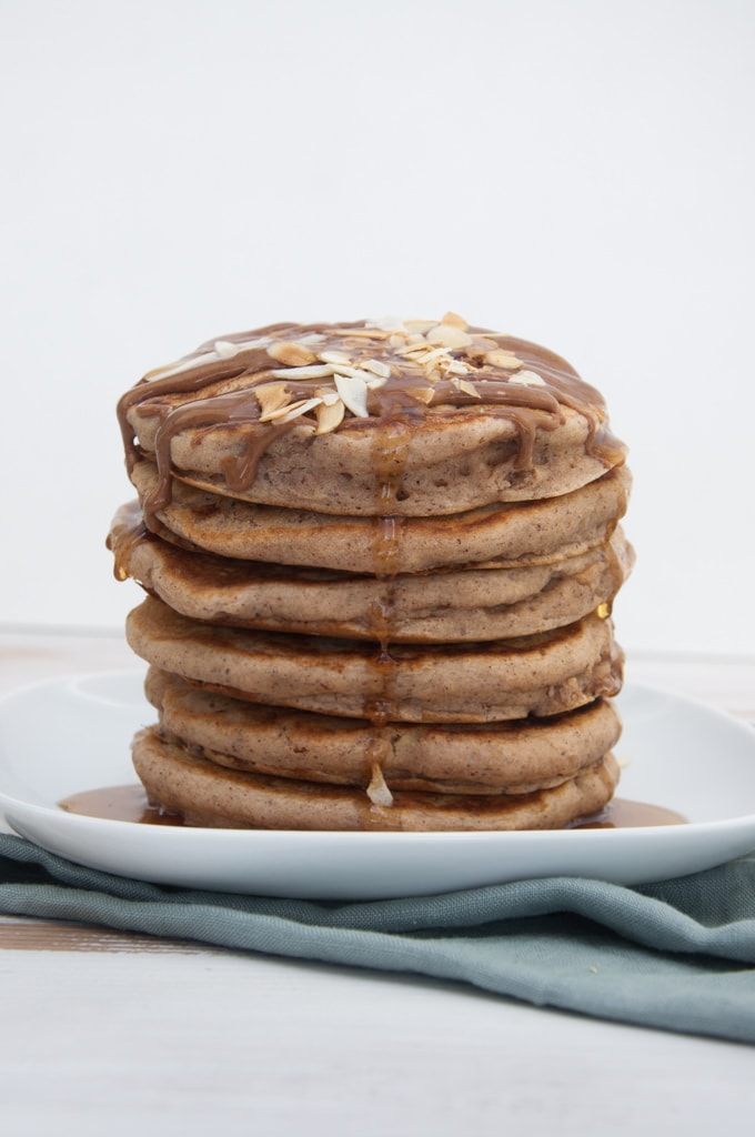 Vegan Apple Pie Pancakes