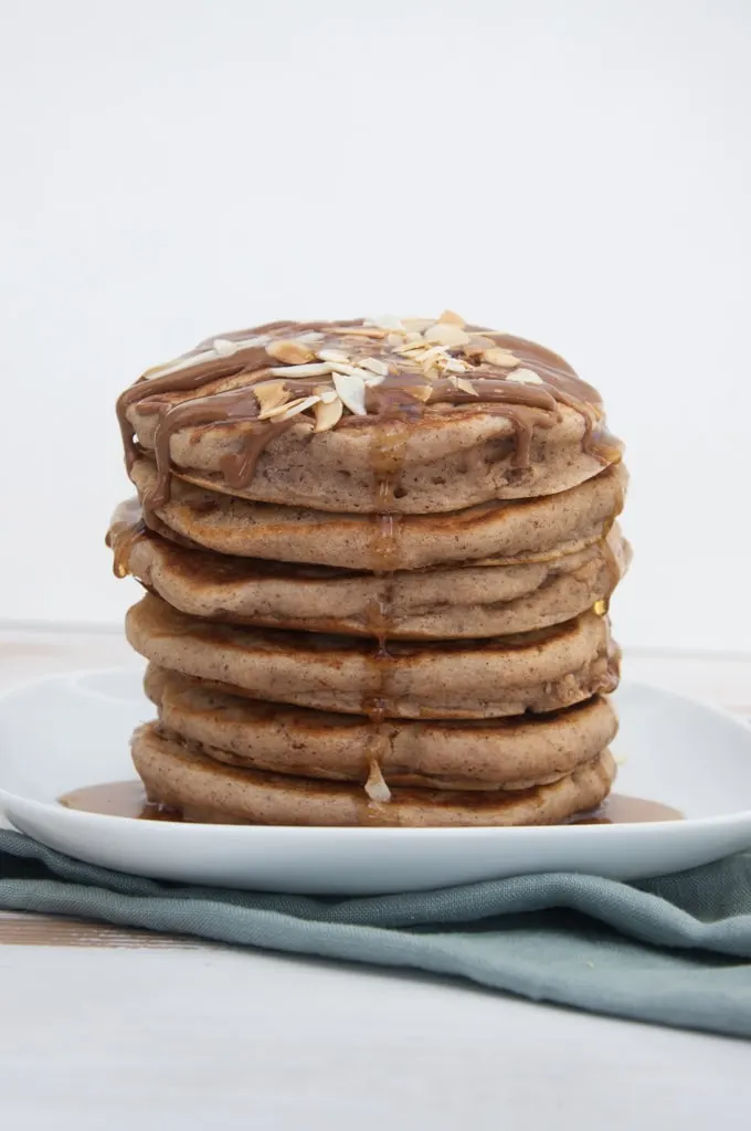 Vegan Apple Pie Pancakes