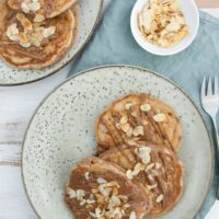 Vegan Apple Pie Pancakes