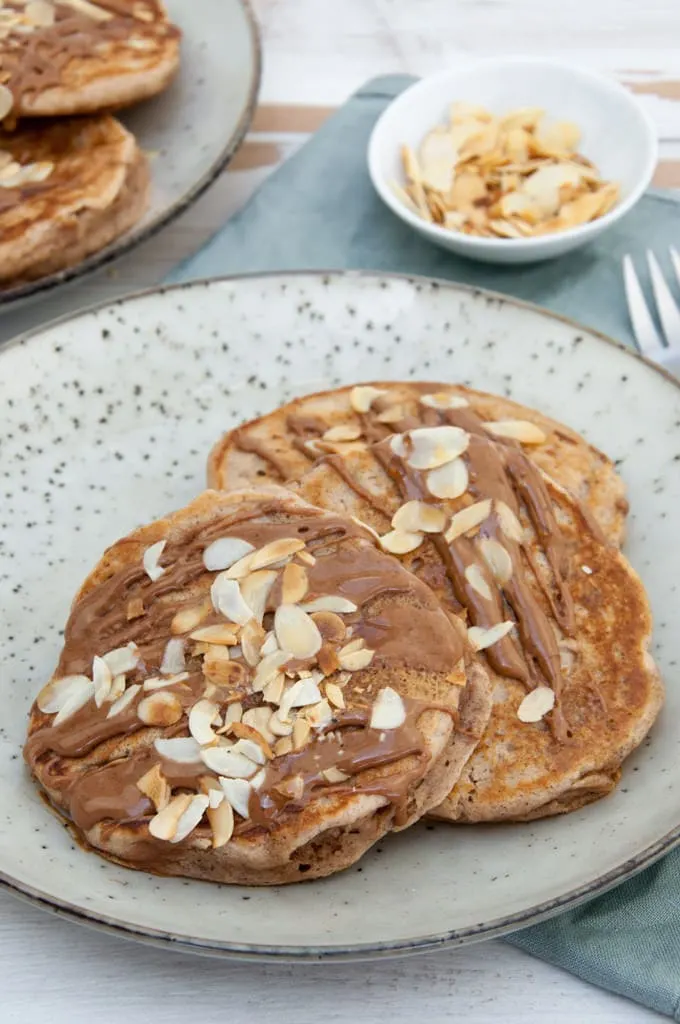 Vegan Apple Pie Pancakes