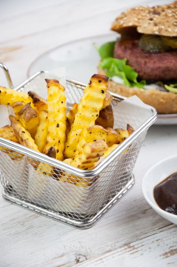 Homemade Crinkle Cut Fries Elephantastic Vegan homemade-crinkle-cut-fries-elephantastic-vegan
