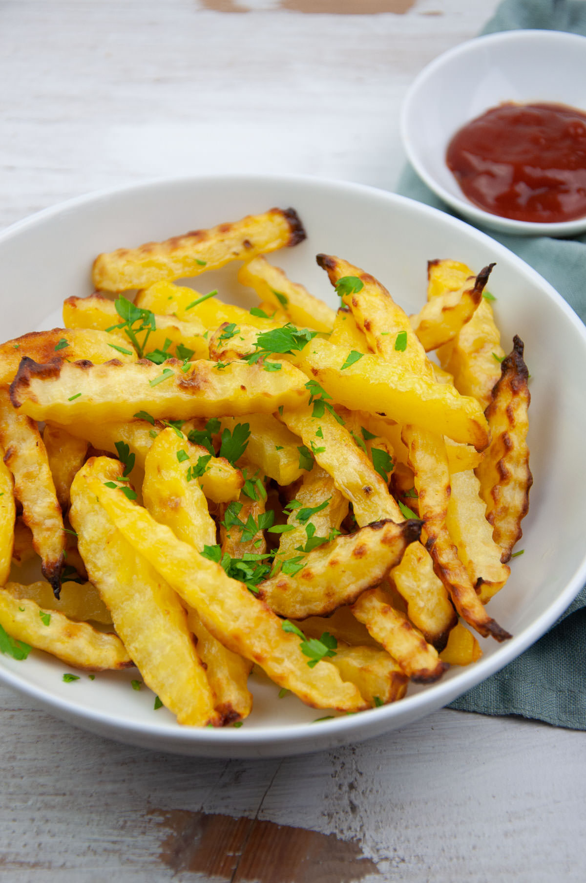 Homemade Crinkle Cut Fries - Elephantastic Vegan