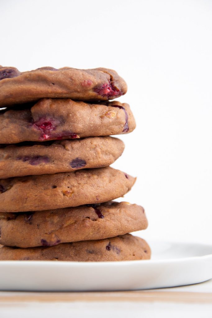 Sugar-Free Chocolate Cookies with Raspberries